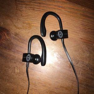 Powerbeats v3